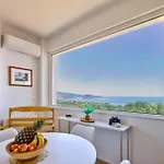 Eden Hill Luxury With Pool In Монемвазия