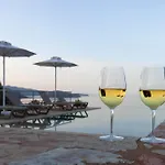 Вилла Eden Hill Luxury With Pool In Монемвазия