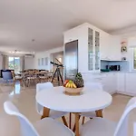 Eden Hill Luxury With Pool In Вилла