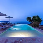 Вилла Eden Hill Luxury With Pool In