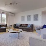 Eden Hill Luxury With Pool In Вилла