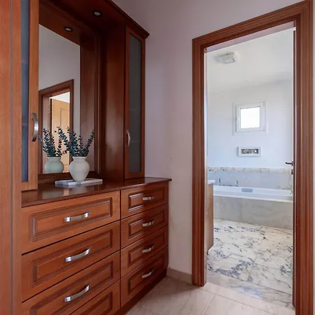 Eden Hill Luxury With Pool In Villa