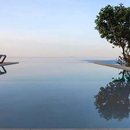 Eden Hill Luxury With Pool In Villa Monemvasia