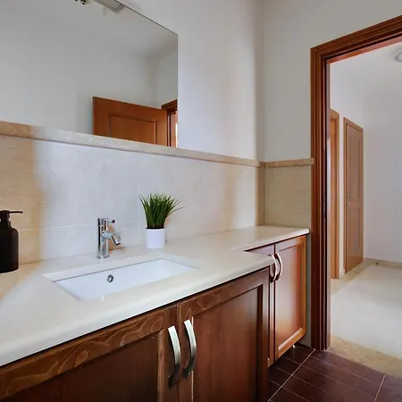 Villa Eden Hill Luxury With Pool In