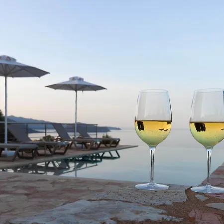 Villa Eden Hill Luxury With Pool In Monemvasia