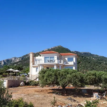 Eden Hill Luxury With Pool In