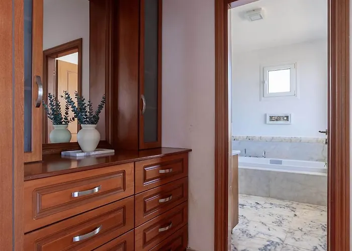 Eden Hill Luxury With Pool In Villa