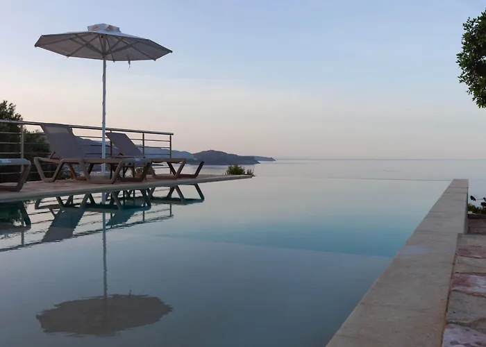 Villa Eden Hill Luxury With Pool In Monemvasia