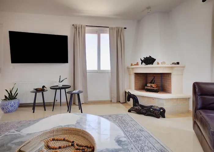 Eden Hill Luxury With Pool In Villa Monemvasia