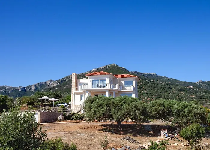 Eden Hill Luxury With Pool In