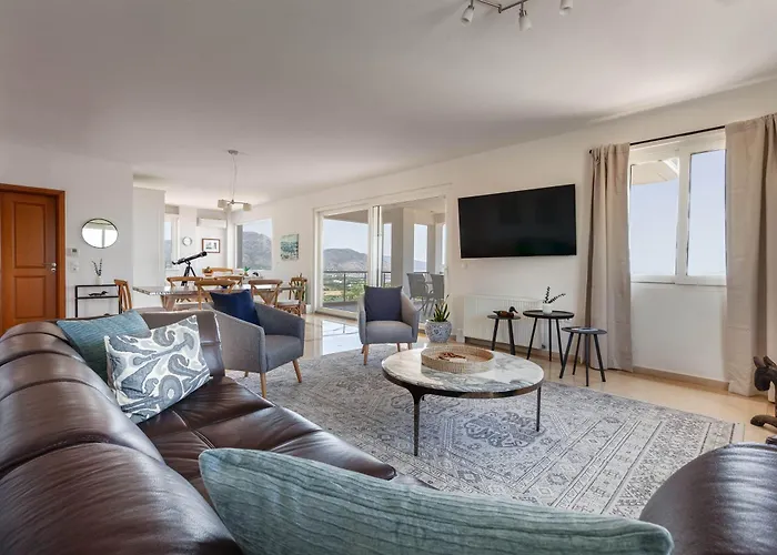 Eden Hill Luxury With Pool In * Monemvasía