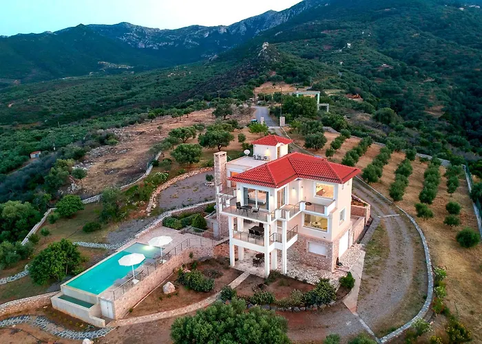 Eden Hill Luxury With Pool In